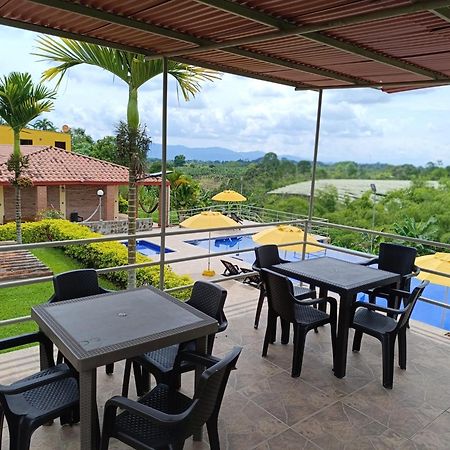 Hotel Campestre Los Mangos Quimbaya Eksteriør bilde