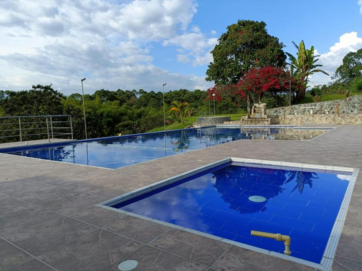 Hotel Campestre Los Mangos Quimbaya Eksteriør bilde