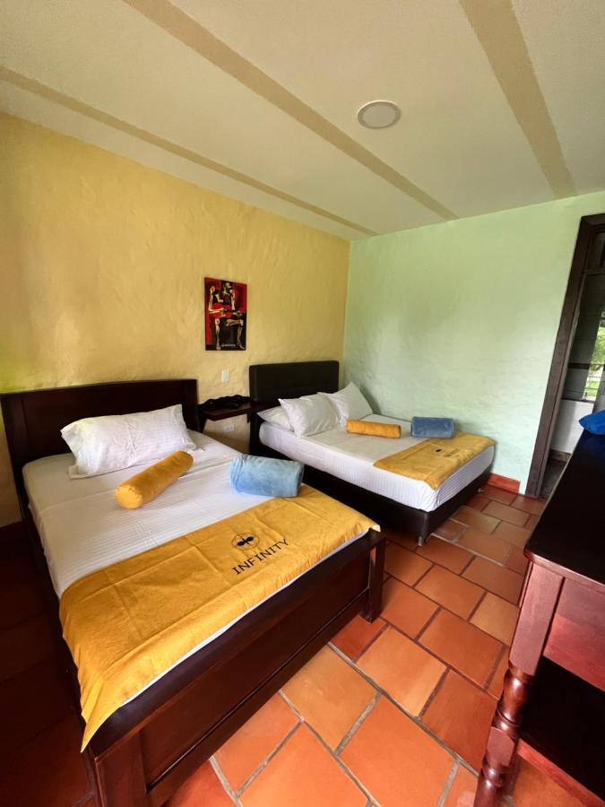 Hotel Campestre Los Mangos Quimbaya Eksteriør bilde