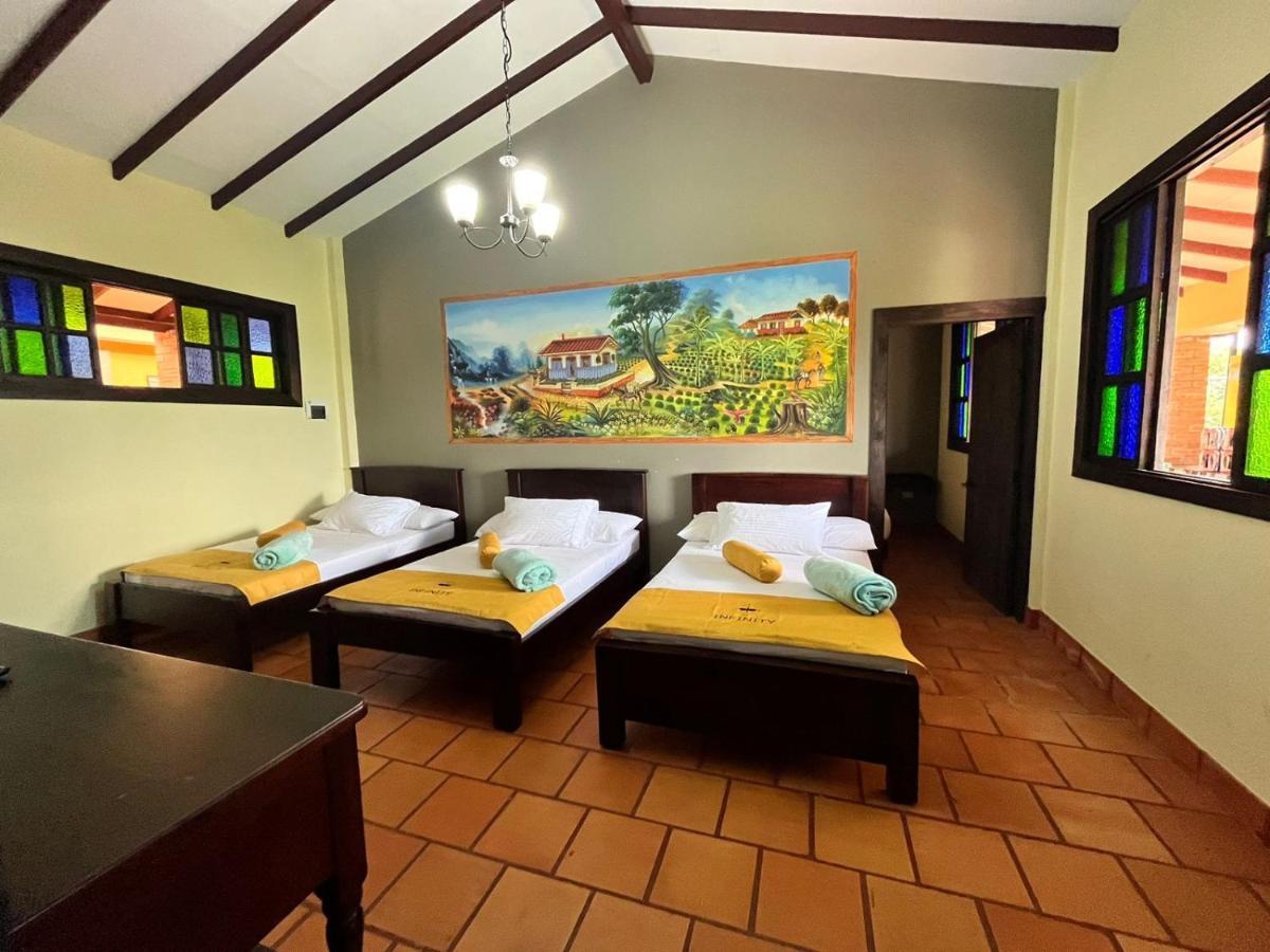 Hotel Campestre Los Mangos Quimbaya Eksteriør bilde