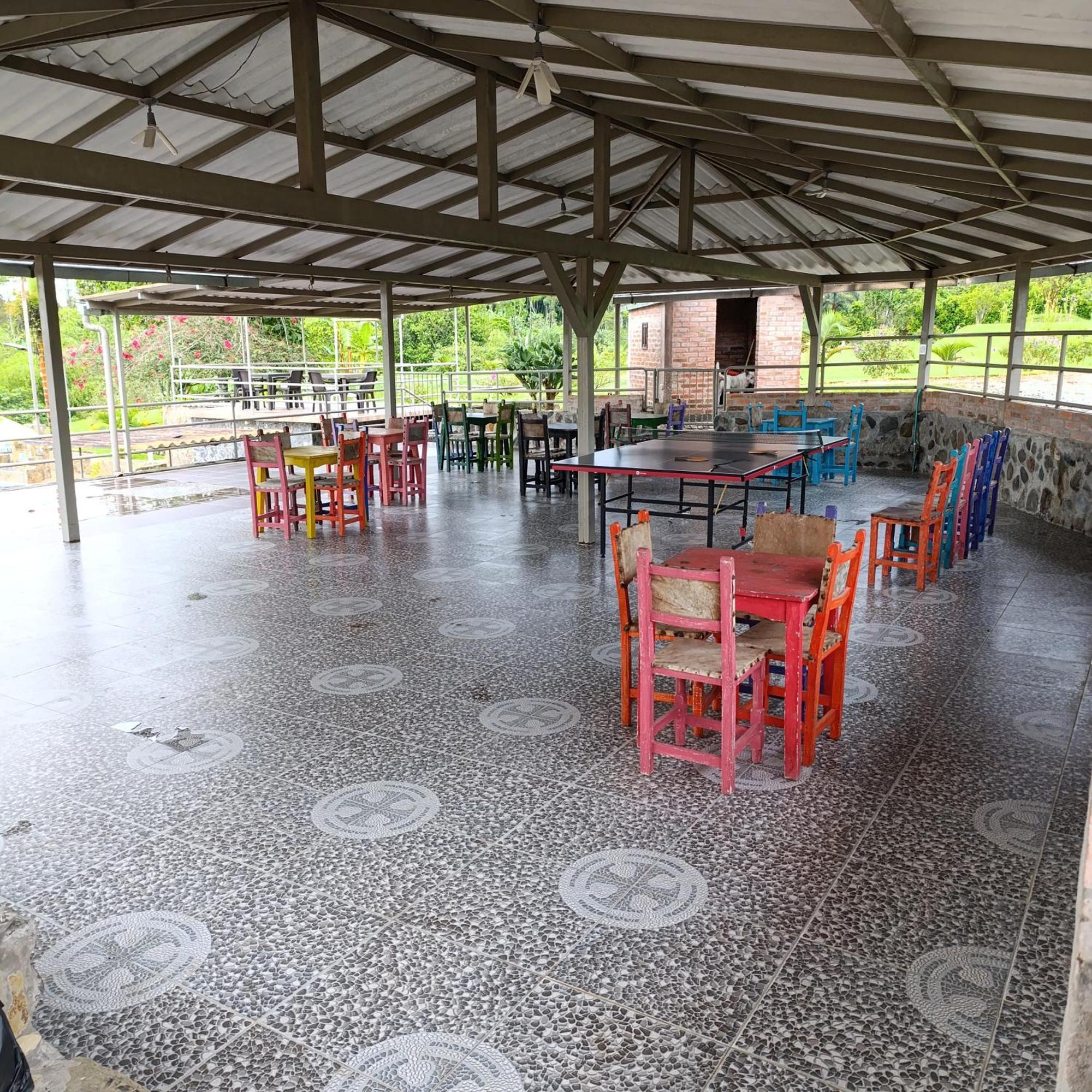 Hotel Campestre Los Mangos Quimbaya Eksteriør bilde