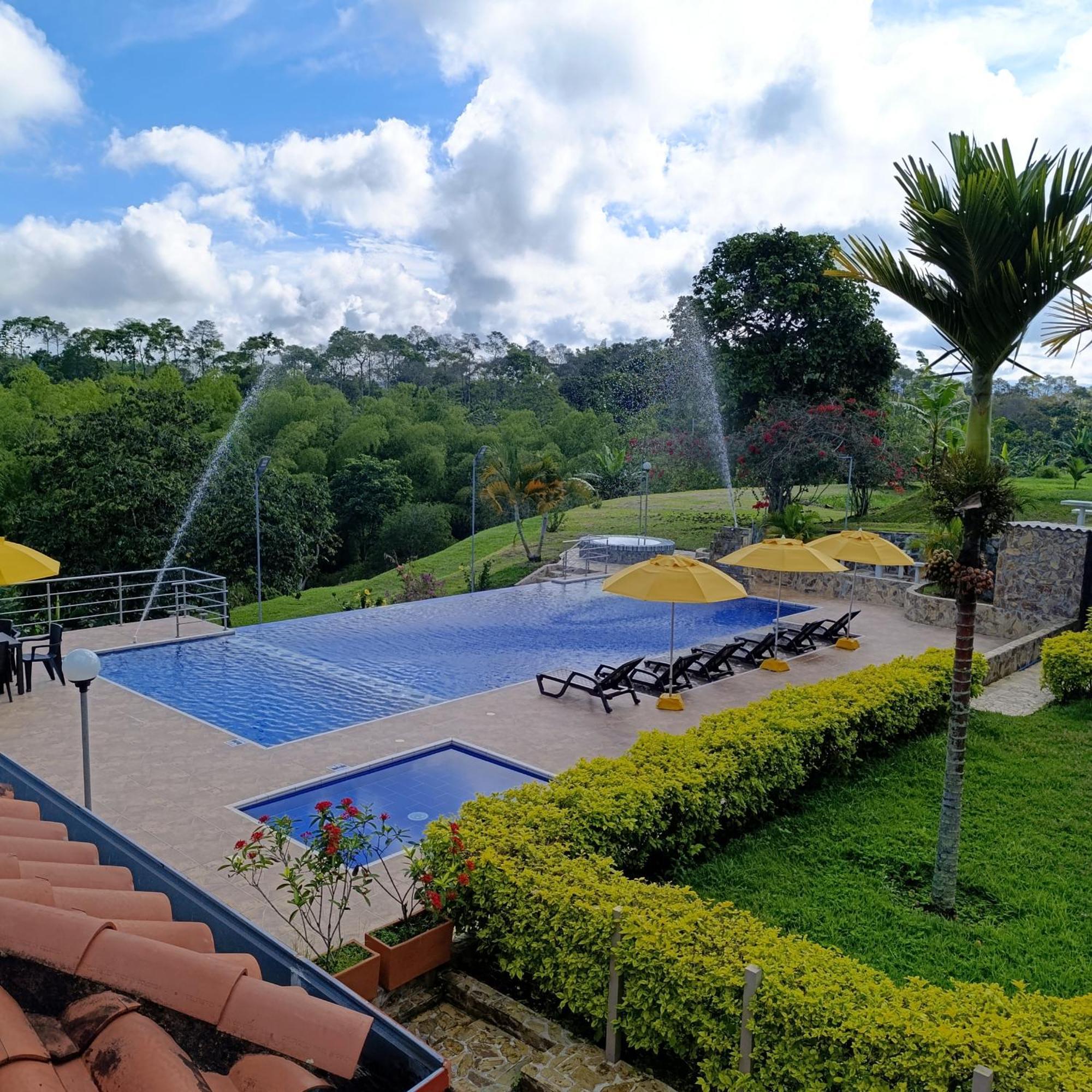Hotel Campestre Los Mangos Quimbaya Eksteriør bilde