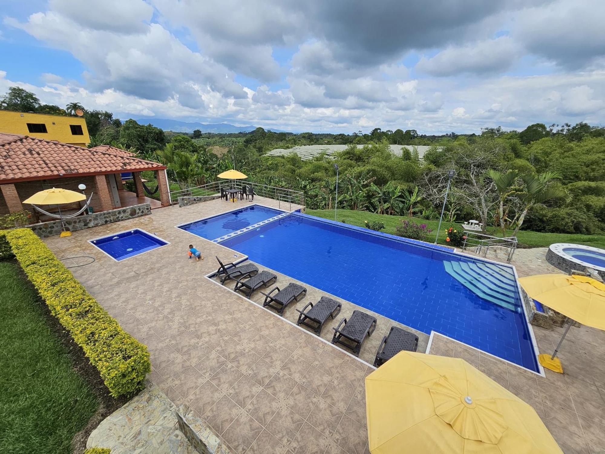Hotel Campestre Los Mangos Quimbaya Eksteriør bilde